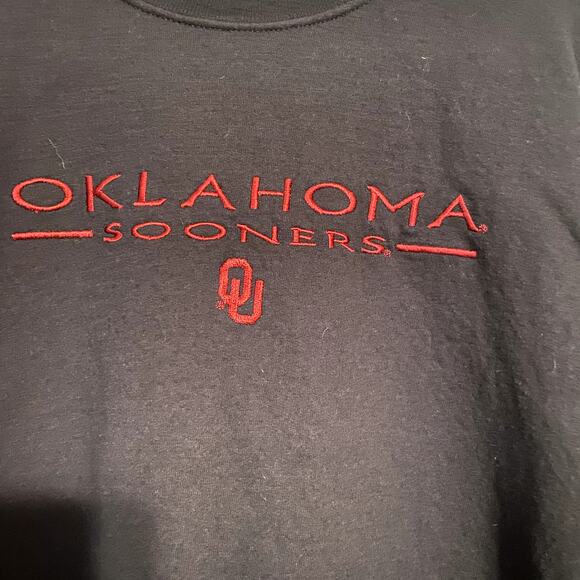 Oklahoma Sooners XL Black Sweatshirt Red Embroidered Logo Pullover Football - Picture 3 of 8